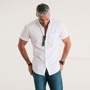 Batch Men's Author Short Sleeve Casual Shirt Pure White Cotton Oxford On Body with Sunglasses Image Looking Down